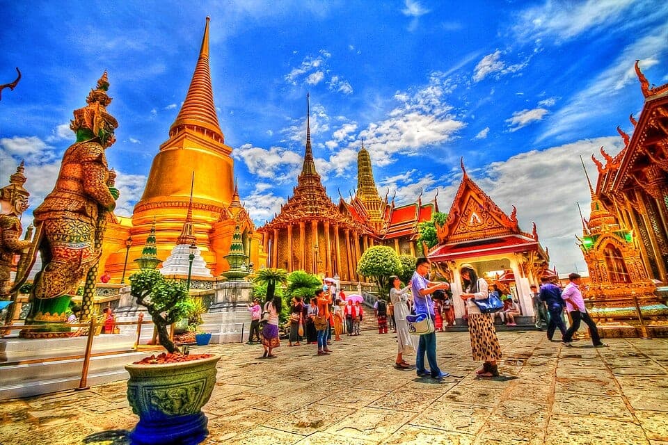 วัดพระแก้ว – บริเวรรอบ